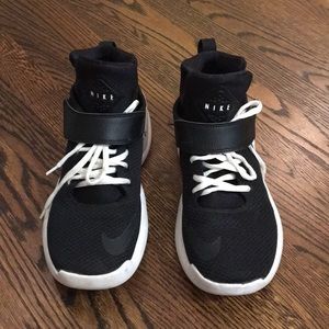 Nike 🏀 Basketball shoes Size 8.5